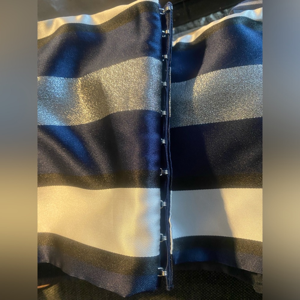 LVERS & FRIENDS RUTH TOP - Picture 8 of 8